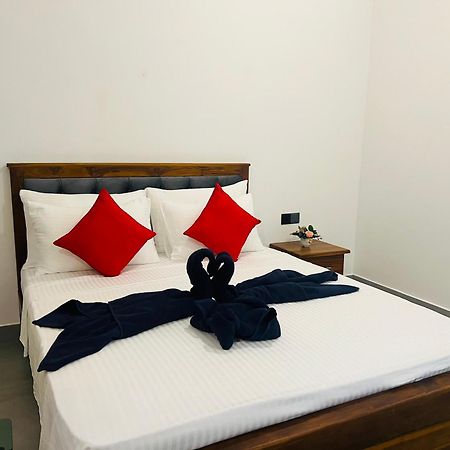 Maapagala Resort Sigirija Zewnętrze zdjęcie