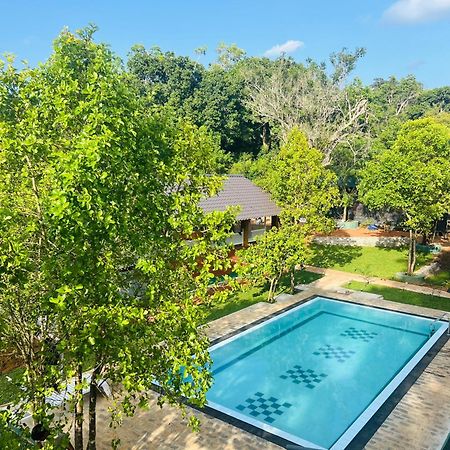 Maapagala Resort Sigirija Zewnętrze zdjęcie