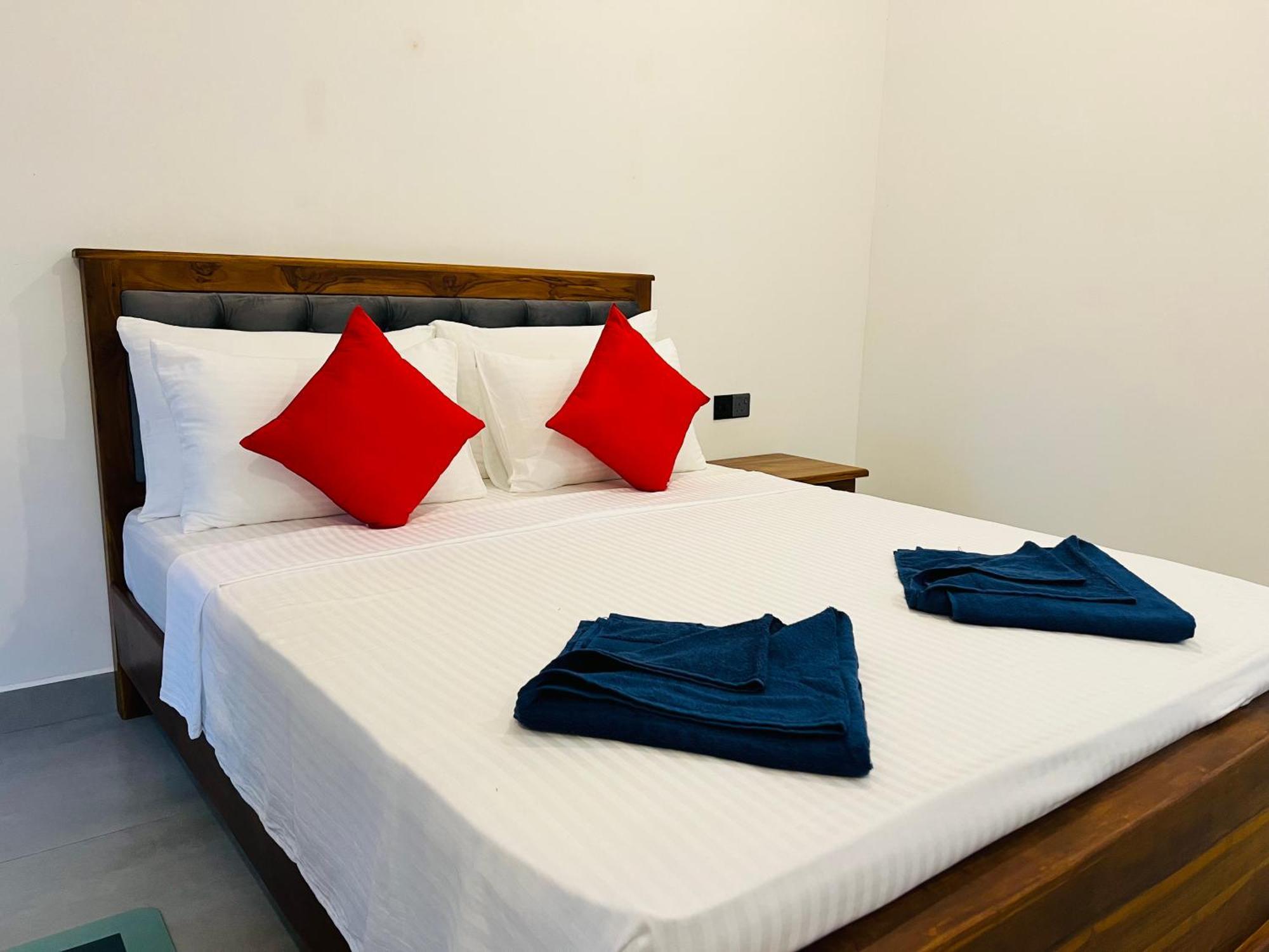 Maapagala Resort Sigirija Zewnętrze zdjęcie